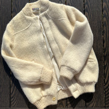 Load image into Gallery viewer, Icelook Wool Bomber
