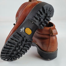 Load image into Gallery viewer, Danner
